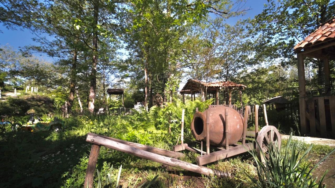 Guesthouse - Family Hotel Bagdati Eksteriør bilde