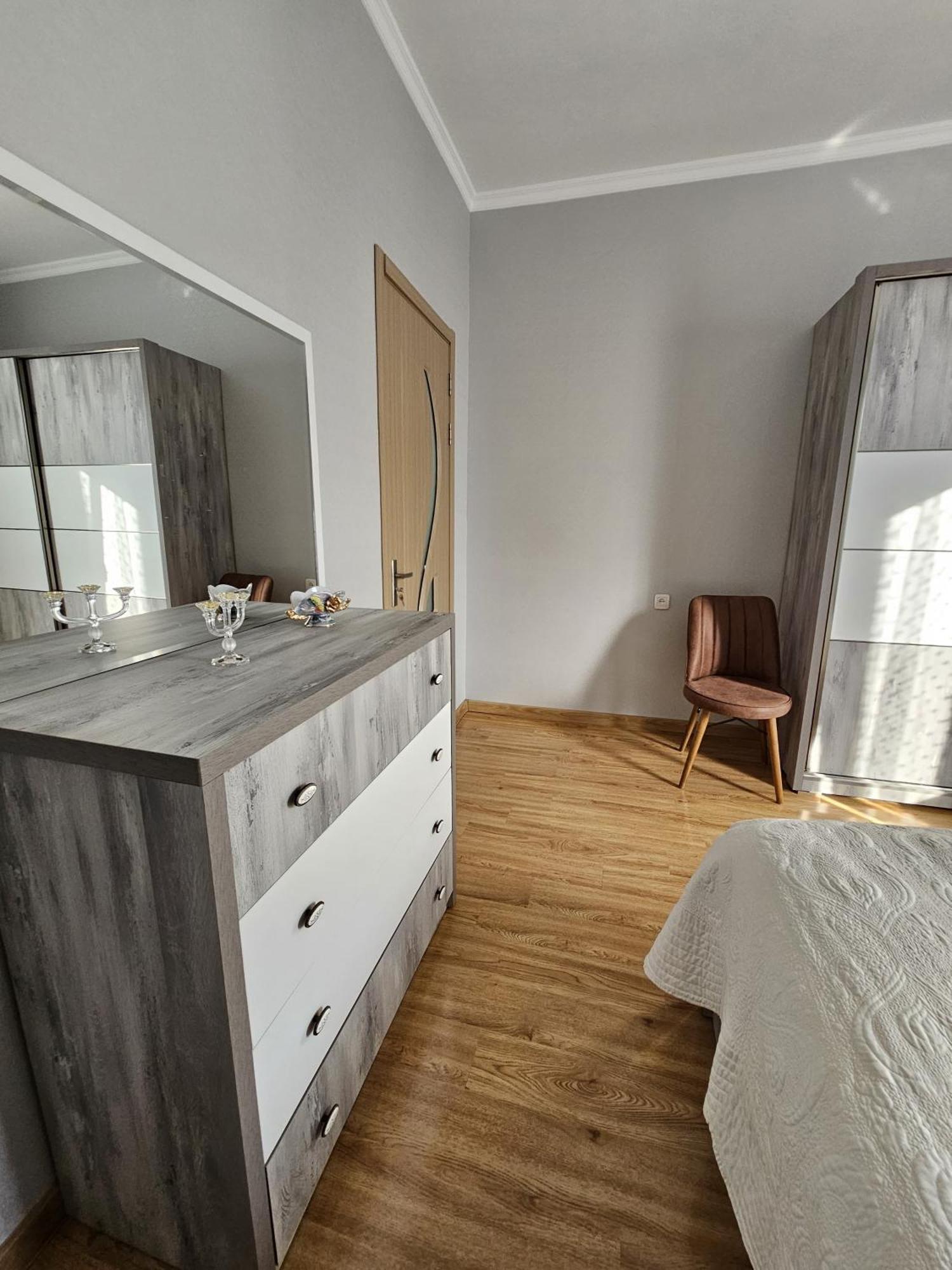 Guesthouse - Family Hotel Bagdati Eksteriør bilde